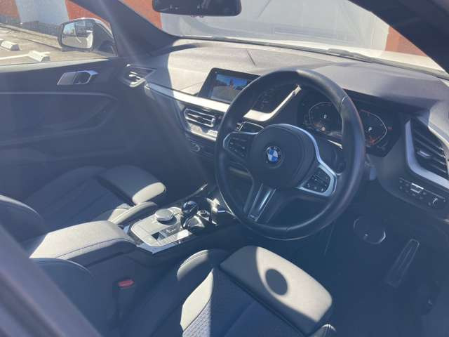 �܂Ƃ܂�̂���C���p�l�f�U�C���B�e��̃X�C�b�`�ނ��g���₷���ʒu�ɔz�u����A���K�ȑ������񋟂��܂�!