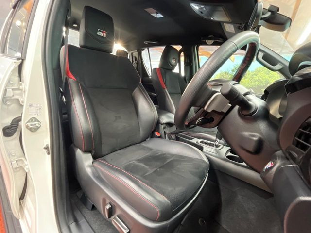 �^�]�ȃV�[�g���͎g�p�������Ȃ��A�ǍD�ȏ�ԂƂȂ��Ă��܂��B���J�Ɏg���Ă������Ƃ��悭�킩��܂��ˁB