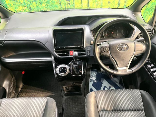 ヴォクシー2.0 ZS