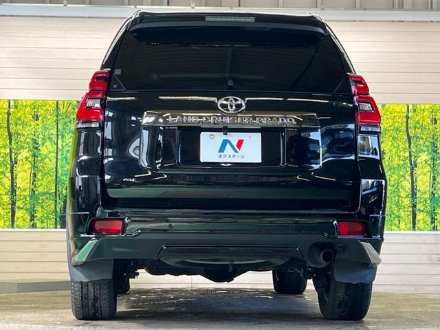 安心の最長10年・走行無制限保証(有償)をご用意。保証内容も充実はもちろん、無料点検&オイル交換や、年中無休の全国・24時間ロードサービスも付帯されておりますのでご安心下さい。