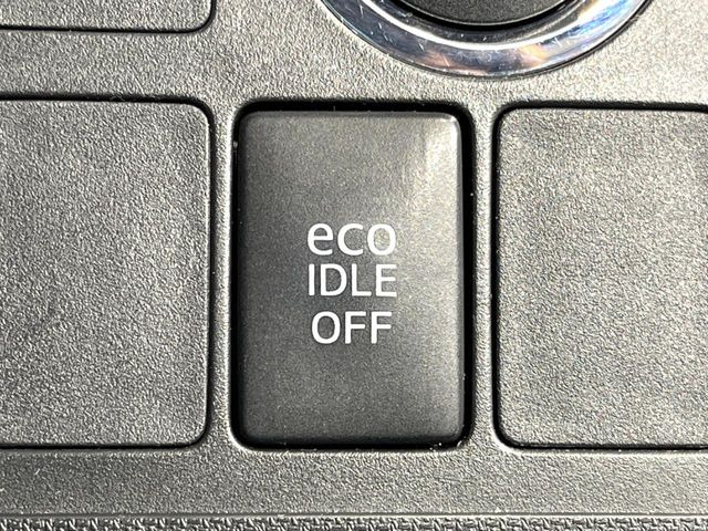 �y�A�C�h�����O�X�g�b�v�z�ԐM����a�؂Œ�Ԃ����ۂɃG���W�����~���A���ʂȔR���̏����}���܂��B�R��������ی�ɂȂ���@�\��G���W���̓u���[�L�𗣂��΍Ďn�����܂��B