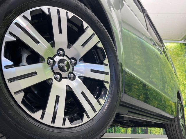 �y����18�C���`�A���~�z�C�[���z�O�ςɃ}�b�`���������A���~�z�C�[���𑕒����Ă���܂��B�e��ЊO�A���~�z�C�[����A�X�^�b�h���X�^�C�����戵�����Ă���܂��B���񂲑��k����������