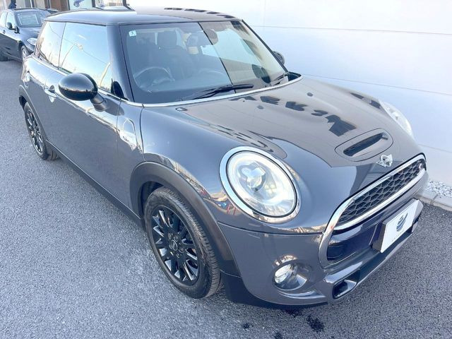 �������t�т̕ۏ؂̑��A���S�̍Œ�3�N�E���s�������ۏ�(�L��)�����p�ӁB�A���Ԃ����S���Ă��y���݂���������l�A�ۏؓ��e���[���͂������A�����_��&�I�C�������⃍�[�h�T�[�r�X���t�т��Ă���܂��B