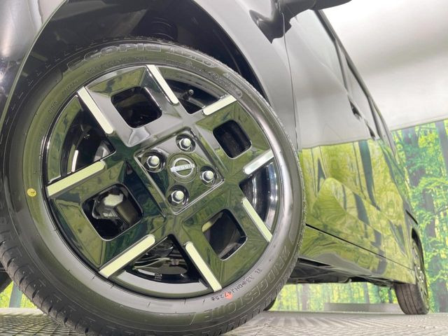 �y�����A���~�z�C�[���z�O�ςɃ}�b�`���������A���~�z�C�[���𑕒����Ă���܂��B�e��ЊO�A���~�z�C�[����A�X�^�b�h���X�^�C�����戵�����Ă���܂��B���񂲑��k����������