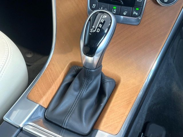 ��MT���[�h�t��AT:�ʏ�͎����ł����Ȃ���ϑ�(�M�A�`�F���W)���h���C�o�[�̑���ɂ���ĈӐ}�I�ɕς�����V�X�e���ł��B����w���i�̃h���C�u�����y���݂��������܂�!