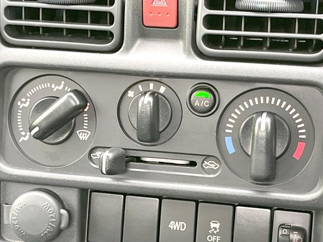 �����~�������Ă��S�Ȃɉ��K�ȋ󒲂�͂��Ă����A�_�C�������G�A�R���𑕔���