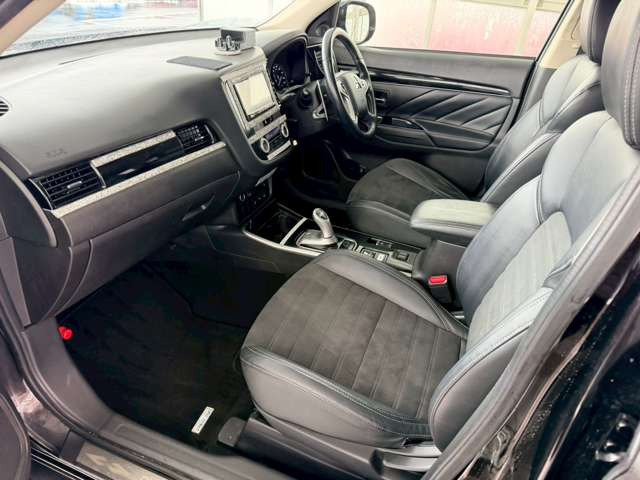 �C�ɂȂ邨�Ԃ�����܂�����E�̓d�b�ԍ����璼�ڂ��X�ɂ��₢���킹���������B�x�����@����ԗ����A��Ԃ܂łȂ�ł������������Ē����܂��B�X�^�b�t�ꓯ���A�����҂����Ă���܂��B