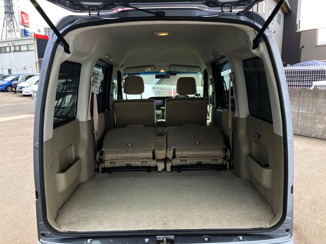 �����A�V�[�g��|���Ƃ���ȂɍL�X�Ƃ������Q�b�W���[���ɑ��ς����傫�ȉו��̂������������S�ł��ˁ�