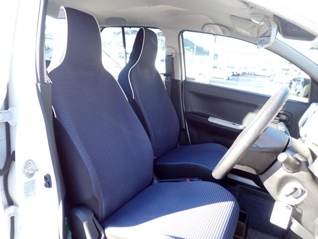 �t�����g�V�[�g�A��ԗǍD�ň��S�ł��B�傫�ȉ�����Ȃ����S�ł�