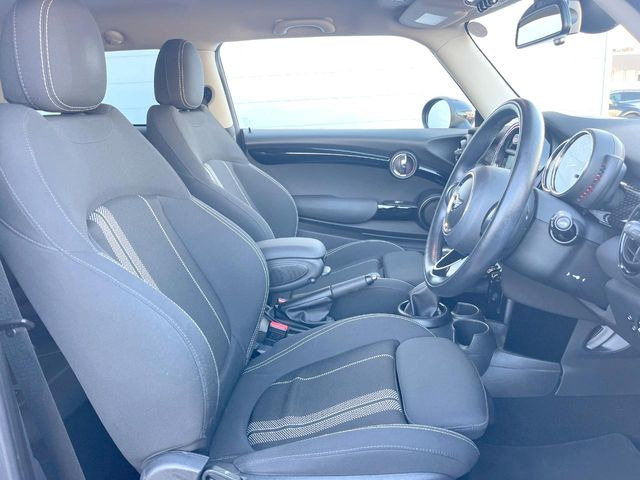 ���V�[�g�̎g�p��:�j��E�ւ�������Ȃ��A�����̒ʂ肫�ꂢ�ȏ�Ԃ��ێ����Ă���܂��B�܂��A�����N���[�j���O�E�R�[�e�B���O�����p�����������܂��B