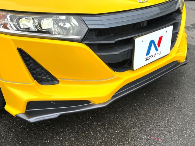 �y�����t�����g�A���_�[�X�|�C���[�z�o���p�[���[�Ɏ󂯂��C�̗���𐮗����A�_�E���t�H�[�X�𐶐����邱�Ƃō������s���̈��芴������!�h���X�A�b�v�p�[�c�Ƃ��Ă��l�C�̍����A�C�e���ł�!