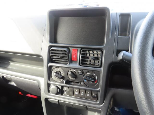 �I�[�f�B�I���X�̏�ԂƂȂ��Ă���܂��B�e��i�r���I�v�V�����ł��p�ӂ��Ă���܂��̂ŁA���Ȃ�Ƃ��\���t����������(^^��