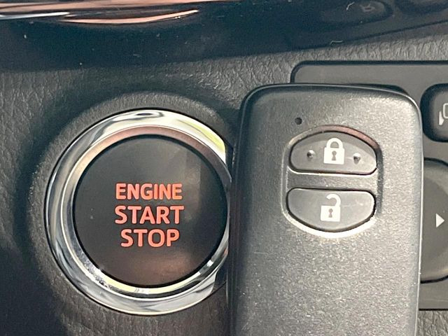 �y�X�}�[�g�L�[�z�J�o����|�P�b�g�ɓ��ꂽ�܂܂ł��h�A�̎{���E�������\�ȃX�}�[�g�L�[�𑕔��B�G���W���̃I���E�I�t�����J�M�����o���K�v����������Ƃ��Ă��֗��ł���