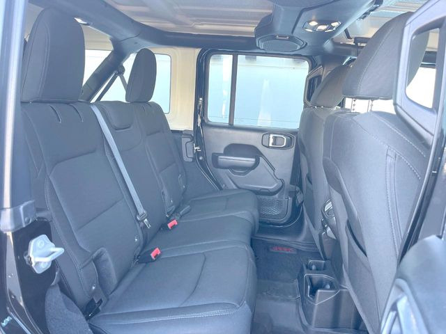 ���㕔���Ȃ��C�ɂȂ�悤�ȃL�Y�E�����ւ��蓙�A�傫�ȃ_���[�W�͂Ȃ��A�ǍD�ȏ�Ԃł��B