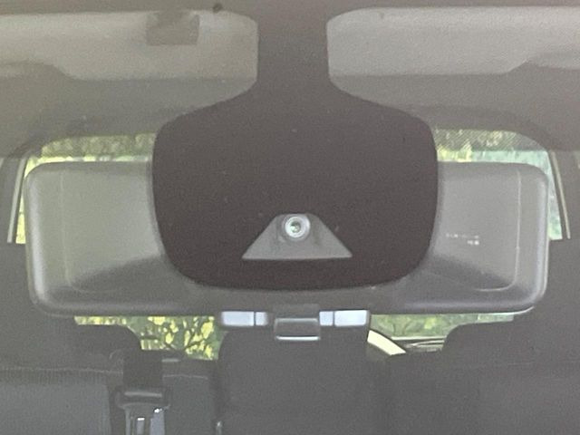 �y�C���e���W�F���g�G�}�[�W�F���V�[�u���[�L�z�t�����g�J�����őO���̎ԗ�����s�҂����m�B�Փ˂������Ȏ��͏Փ˔�Q�y���u���[�L���쓮�A�Փˉ�����T�|�[�g�B�����S�Ƀh���C�u�����y���݂��������܂��B