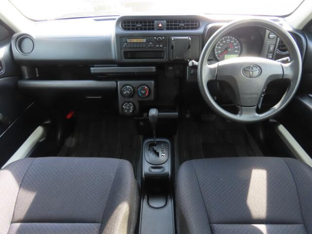 ���O���̐��|�E�K���X�n�{�f�B�R�[�e�B���O��CAR�N���[�j���O���Ǝ҂��{�H�������܂��̂ő�ϐ����B�I���b�N�X�����Ԃł݂͂Ȃ��܂ɉ��K�ȃh���C�u�����񑩁B