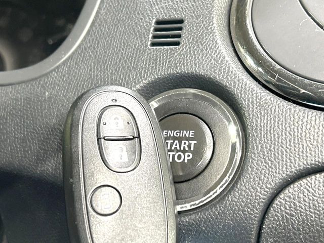 �y�L�[�t���[�V�X�e���z�J�o����|�P�b�g�ɓ��ꂽ�܂܂ł��h�A�̎{���E�������\�ȃX�}�[�g�L�[�𑕔��B�G���W���̃I���E�I�t�����J�M�����o���K�v����������Ƃ��Ă��֗��ł���