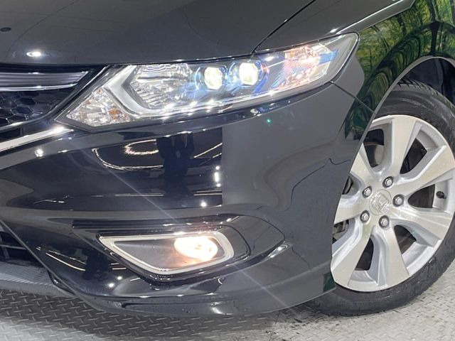 �yLED�w�b�h���C�g�z���V����ԑ��s�����ǍD�Ȏ��E���m�ۂ����S���ĉ^�]�ł��鍂�P�xLED�w�b�h���C�g�𑕔�!�_�����x�������A����d�͂��}�����Ă��܂��B