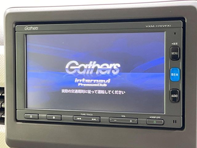 �y�����i�r�z�l�C�̏����i�r�𑕔����Ă���܂��B�i�r�̎g���₷���͂������A�I�[�f�B�I�@�\���[��!�L�����v�◷�s�͂������A�ʋ΂┃�����ȂǕ��i�̃h���C�u���y�����Ȃ�͂���