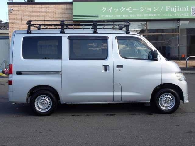 ご来店のご予約で悪天候でも室内にて現車確認可能 雨でも雪でもご安心ください