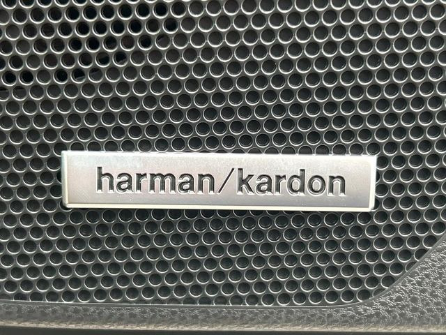 �y�n�[�}���J�[�h���T�E���h�V�X�e���t�������i�r�z�[���̃i�r�@�\�͂������A���x�ȃ`���[�j���O�\�͂����ڂ���Ă���A�������ȉ��y�����y���݂��������܂���