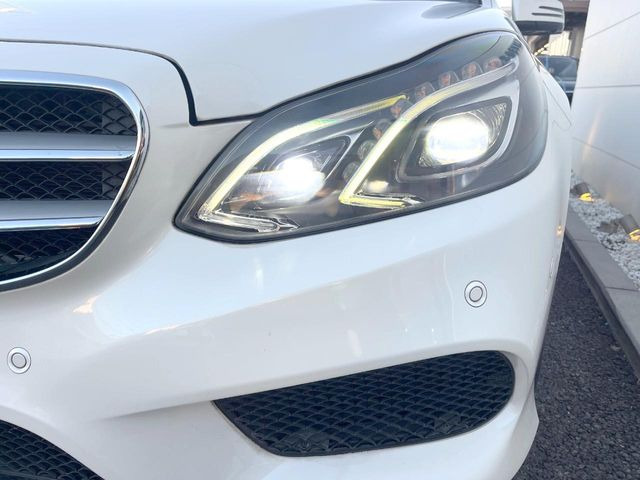 ��LED�w�b�h���C�g:��ԑ��s�����ǍD�Ȏ��E���m�ۂ����S���ĉ^�]�ł��鍂�P�xLED�w�b�h���C�g�𑕔�!�_�����x�������A����d�͂��}�����Ă��܂��B