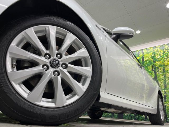 �y����17�C���`�A���~�z�C�[���z�O�ςɃ}�b�`���������A���~�z�C�[���𑕒����Ă���܂��B�e��ЊO�A���~�z�C�[����A�X�^�b�h���X�^�C�����戵�����Ă���܂��B���񂲑��k����������