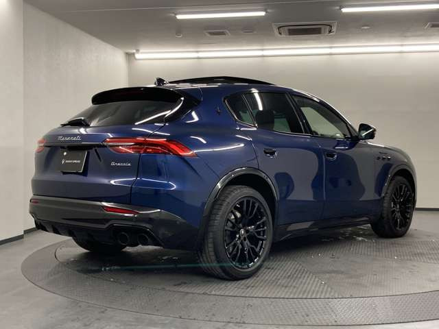 グレカーレモデナ 4WD