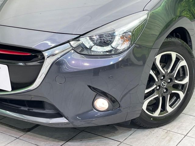 �yLED�w�b�h���C�g�z���V����ԑ��s�����ǍD�Ȏ��E���m�ۂ����S���ĉ^�]�ł��鍂�P�xLED�w�b�h���C�g�𑕔�!�_�����x�������A����d�͂��}�����Ă��܂��B