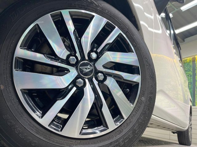 �y����14�C���`�A���~�z�C�[���z�O�ςɃ}�b�`���������A���~�z�C�[���𑕒����Ă���܂��B�e��ЊO�A���~�z�C�[����A�X�^�b�h���X�^�C�����戵�����Ă���܂��B���񂲑��k����������