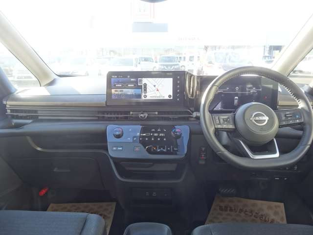 セレナ1.4 e-4ORCE ハイウェイスターV 4WD