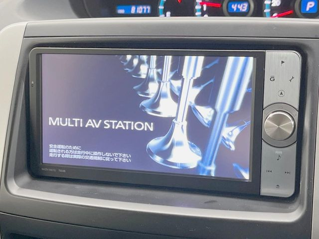 �y�����i�r�z�l�C�̏����i�r�𑕔����Ă���܂��B�i�r�̎g���₷���͂������A�I�[�f�B�I�@�\���[��!�L�����v�◷�s�͂������A�ʋ΂┃�����ȂǕ��i�̃h���C�u���y�����Ȃ�͂���