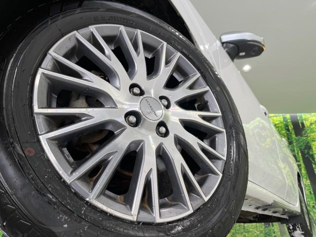 �y�O���[�h��p����16�C���`�A���~�z�C�[���z�f�U�C�����̍��������A���~�z�C�[���𑕒����Ă���܂��B�e��ЊO�A���~�z�C�[����A�X�^�b�h���X�^�C�����戵�����Ă���܂��B���񂲑��k����������