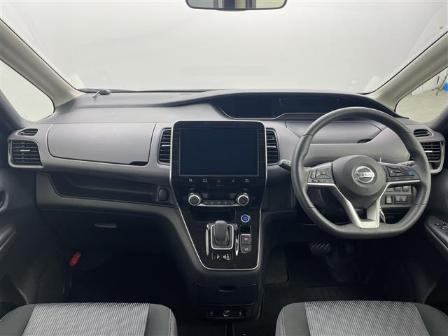 セレナ1.2 e-POWER ハイウェイスターV