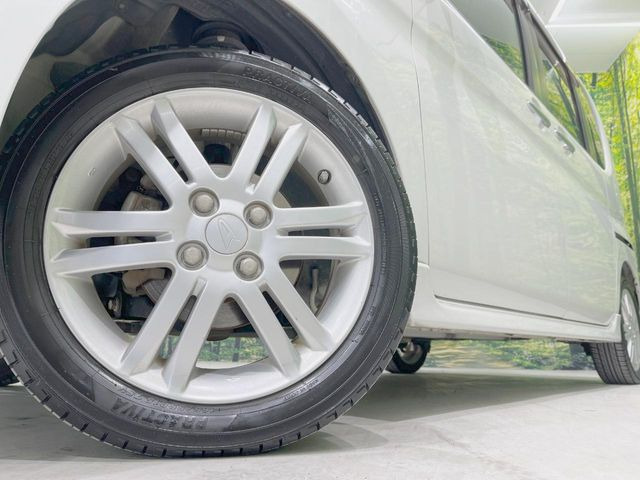 �y����15�C���`�A���~�z�C�[���z�O�ςɃ}�b�`���������A���~�z�C�[���𑕒����Ă���܂��B�e��ЊO�A���~�z�C�[����A�X�^�b�h���X�^�C�����戵�����Ă���܂��B���񂲑��k����������