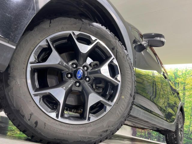 �y����17�C���`�A���~�z�C�[���z�O�ςɃ}�b�`���������A���~�z�C�[���𑕒����Ă���܂��B�e��ЊO�A���~�z�C�[����A�X�^�b�h���X�^�C�����戵�����Ă���܂��B���񂲑��k����������