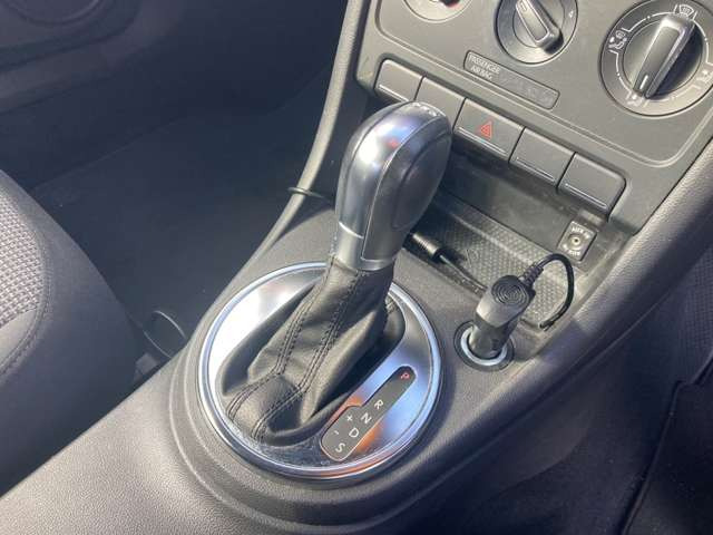 �V�t�g���o�[�̓h���C�o�[�����삵�₷���ʒu�ɔz�u����Ă���܂�!����₷���\���ō���Ă��܂���