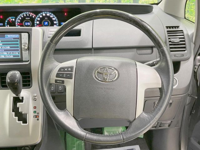 �y�X�e�A�����O�X�C�b�`�z�^�]���A�O������ڐ������炷���ƂȂ��A�I�[�f�B�I���̑��삪�\�ȕ֗��@�\!���S&���K�ȃh���C�u�����o���Ă���܂���