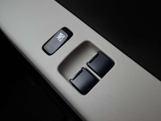 �O�ȃp���[�E�B���h�[�d�l�ł��B