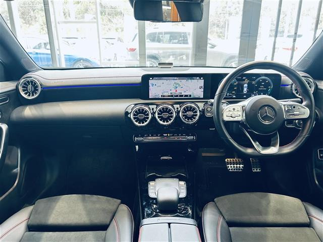 CLAクラスCLA200d AMGライン