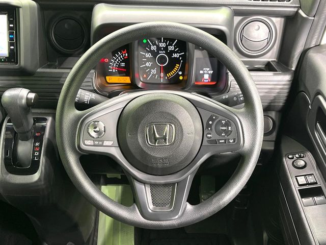 �y�X�G�[�h�X�e�A�����O�z����ɂ����f�ނ��̗p����A�O���b�v���\�ɗD�ꂽ�X�e�A�����O�ł��B�n���h�����O���̑��쐫�����サ�A���S�E���S�ȑ��s�ɍv�����܂��B���������ӂ�錩���ڂ������ł��ˁ�