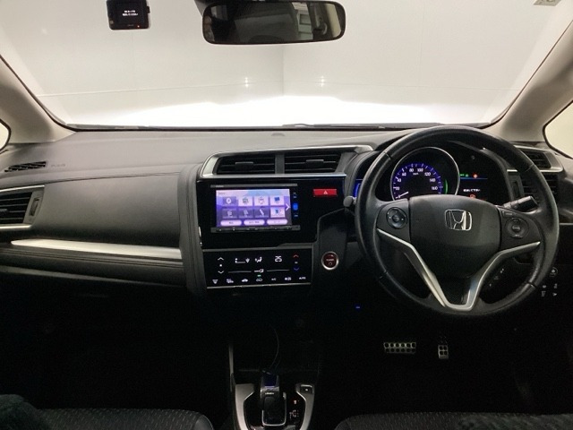 フィット1.5 ハイブリッド Lパッケージ