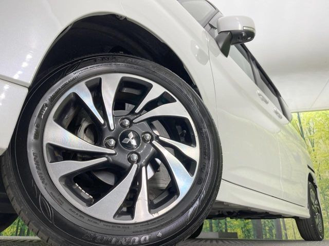 �y�����A���~�z�C�[���z�O�ςɃ}�b�`���������A���~�z�C�[���𑕒����Ă���܂��B�e��ЊO�A���~�z�C�[����A�X�^�b�h���X�^�C�����戵�����Ă���܂��B���񂲑��k����������