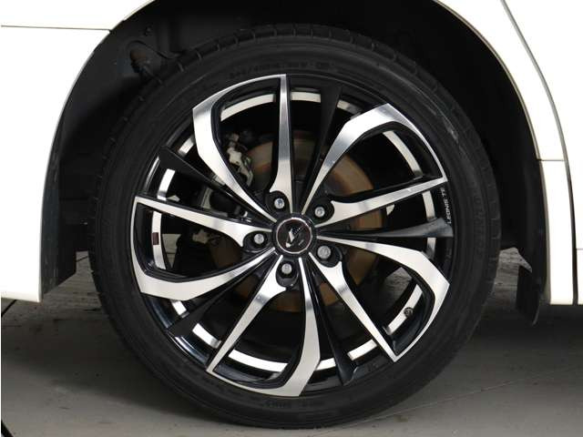 【社外19インチアルミカスタム】お客様のお好みの新品18インチ、19インチ、20インチホイール装着可能!ダウンサスなどローダウンも取付可能です!ヴァルドやワークなどのメーカー品も取り寄せ可能です!