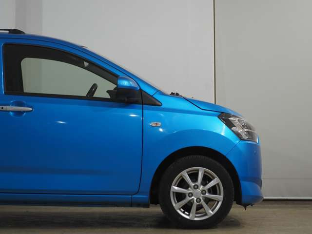 LINE�n�߂܂�����l�b�g�ɂ͍ڂ��Ă��Ȃ��ʐ^���������A�G���W���������������Ȃǂ̂��v�]�ɂ��������܂�!�F�B�o�^���ă��b�Z�[�W�������M������(^&omega;^)