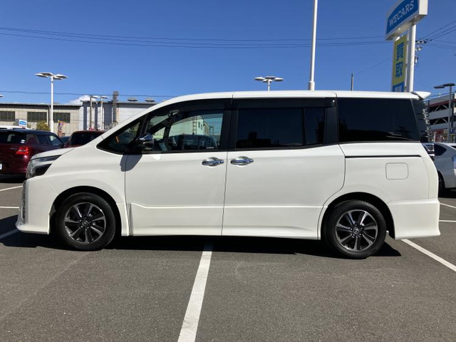 ヴォクシー2.0 ZS 煌