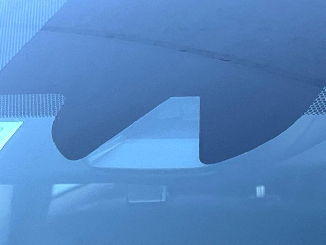 �y�G�}�[�W�F���V�[�u���[�L�z���s���ɑO���̎ԗ�����F�����A�Փ˂������Ȏ��͌x��ƃu���[�L�ŏՓˉ���Ɣ�Q�y�����A�V�X�g�B�����S�Ƀh���C�u�����y���݂��������܂��B