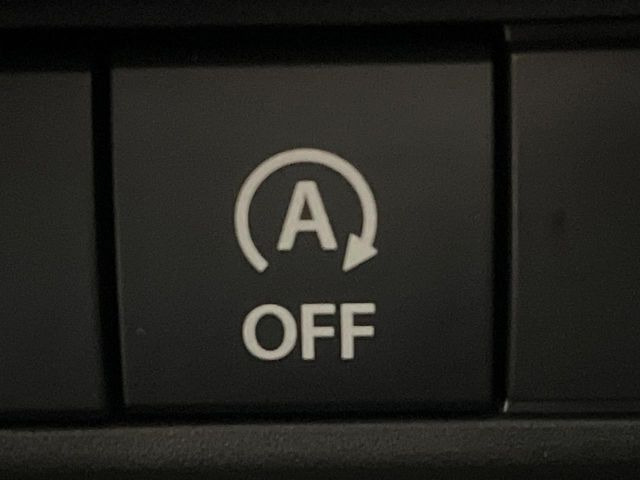 �y�A�C�h�����O�X�g�b�v�z�ԐM����a�؂Œ�Ԃ����ۂɃG���W�����~���A���ʂȔR���̏����}���܂��B�R��������ی�ɂȂ���@�\��G���W���̓u���[�L�𗣂��΍Ďn�����܂��B