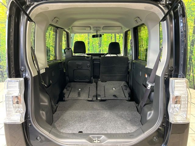 ���i�̂���������ʋ΁A���}���ɏ\���ȉ׎��X�y�[�X���m�ۂ��Ă���܂��B�Z�J���h�V�[�g��|���ƁA�傫�ȉו��̐ύڂ��\�ł���