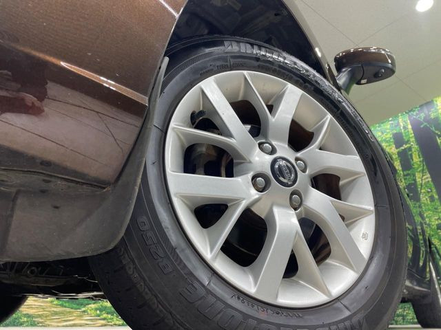 �y����15�C���`�A���~�z�C�[���z�O�ςɃ}�b�`���������A���~�z�C�[���𑕒����Ă���܂��B�e��ЊO�A���~�z�C�[����A�X�^�b�h���X�^�C�����戵�����Ă���܂��B���񂲑��k����������